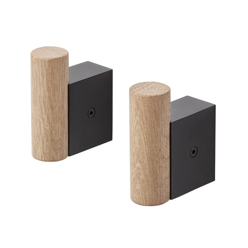 Muuto 2 patères Attach, Noir - chêne 3 Muuto 2 patères Attach, Noir - chêne