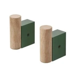 Muuto 2 patères Attach, Vert Foncé - chêne