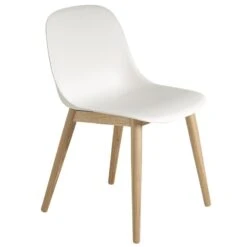 Muuto Chaise D'appoint Fiber, Piètement Bois, Blanc - Chêne