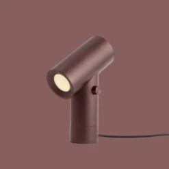 Muuto Beam Lamp, Terre D’ombre -Muuto Beam lamp umber CB Muuto 5000x5000 hi res