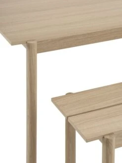 Muuto Table Linear Wood 140 x 85 cm, Chêne -Muuto Linear wood oak table 200 detail 9 Muuto 5000x6667 hi res 3
