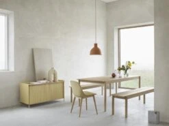 Muuto Table Linear Wood 200 x 90 cm, Chêne -Muuto Linear wood series oak fiber side chair oak canvas 414 enfold sideboard low oak sand unfold 2 Muuto org 3