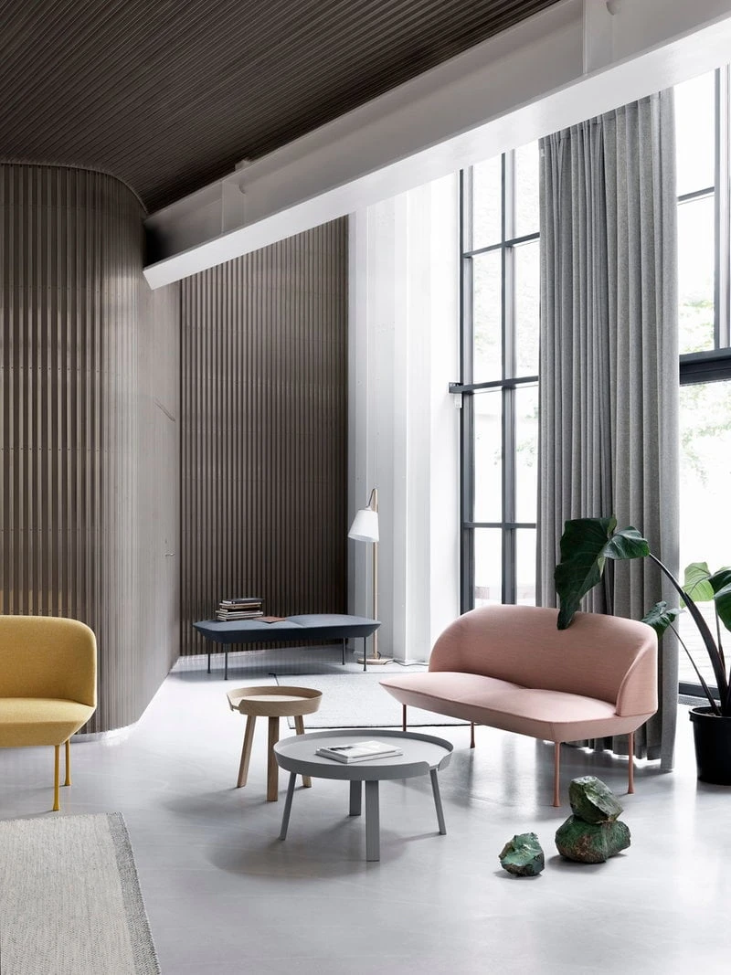 Muuto Table Basse Around, Petit Modèle, Frêne 4 Muuto Table Basse Around, Petit Modèle, Frêne – Image 2