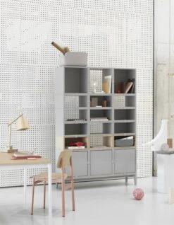 Muuto Module D'étagère Avec Fond Stacked 2.0, Petit Modèle, Gris Clair -Muuto Stacked Group Light Grey Oak Base Tabe Loft Chair Wood Lamp Control Restore Compile org 2815029 1