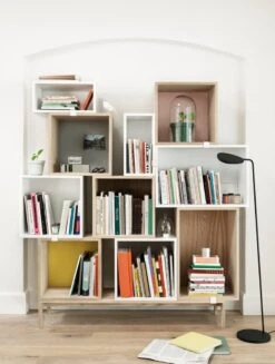 Muuto Lampadaire Leaf, Noir -Muuto Stacked Bookshelf 2 4MB