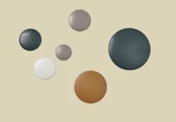 Muuto Patère Dots Wood, Taupe -Muuto The Dots group wood Muuto 5000x3456 hi res cb 2