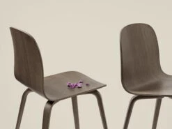 Muuto Chaise Visu, Base En Bois, Teinté Marron Foncé -Muuto Visu Stained Dark Brown Concept Muuto org