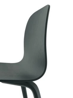 Muuto Chaise Visu, Piètement Bois, Vert Foncé -Muuto Visu chair dark green detail Muuto 5000x6667 hi res