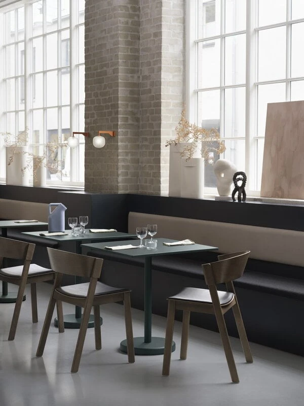 Muuto Table Linear Steel Café 70 X 70 cm, Vert Foncé 5 Muuto Table Linear Steel Café 70 X 70 cm, Vert Foncé – Image 3