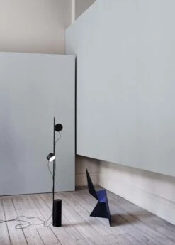 Muuto Lampadaire Post, Noir -Muuto post floor lamp muuto org